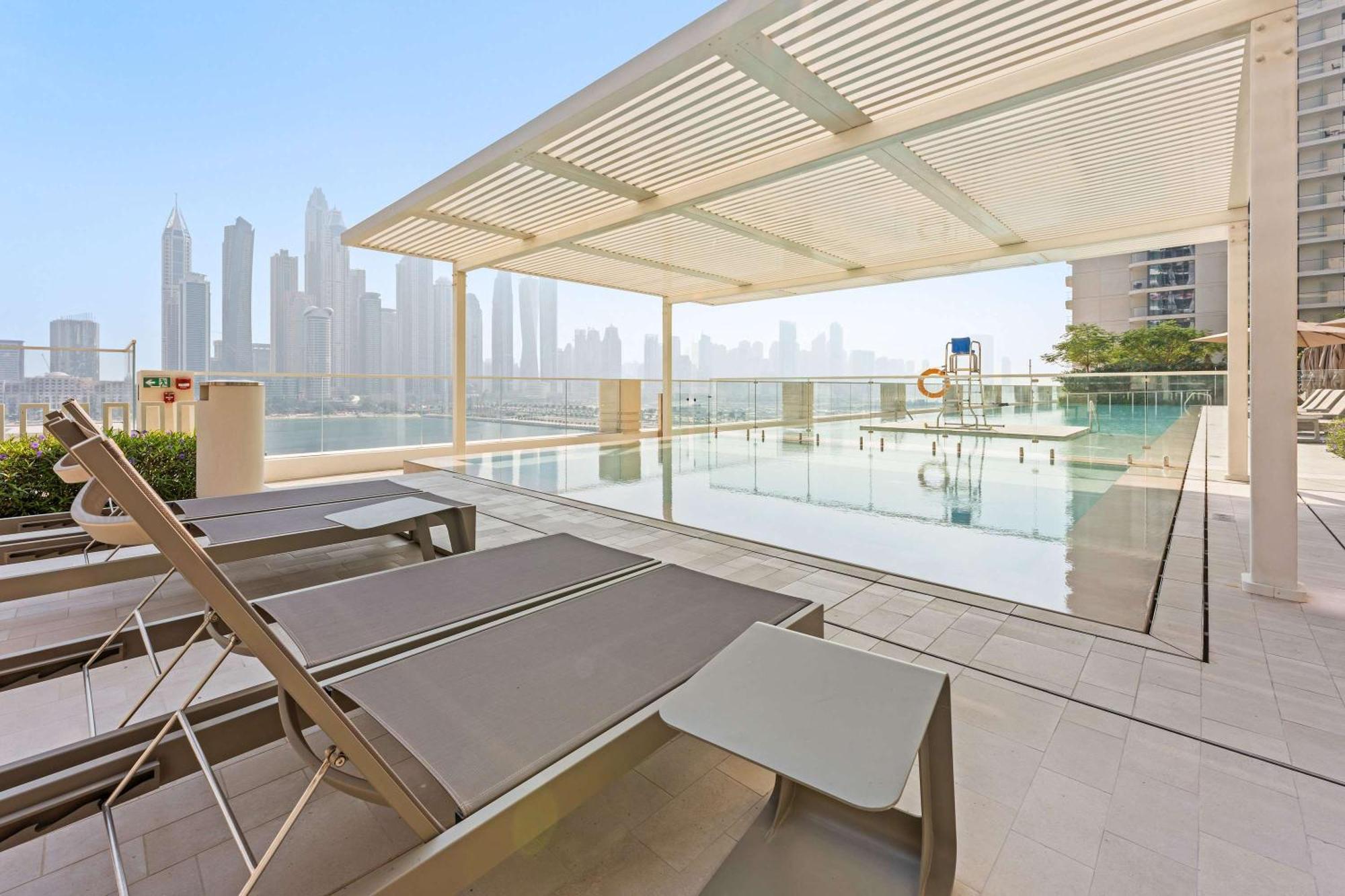 Silkhaus Vibes With Harbor View & Private Apartment